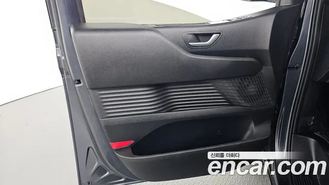 Hyundai Staria — Фото автомобиля 24