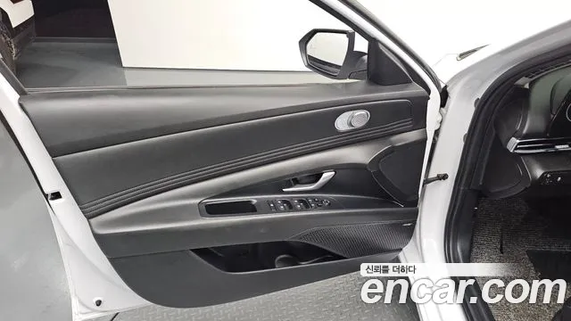 Hyundai AVANTE Новый Avante (CN7) — Фото автомобиля 22