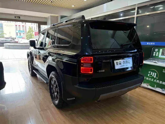 Toyota Prado — Фото автомобиля 14