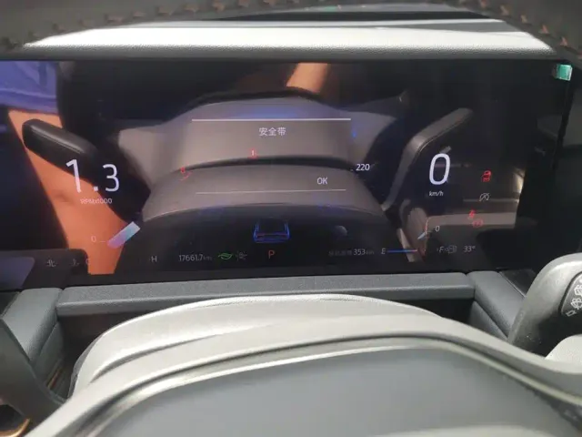 Ford Edge — Фото автомобиля 14