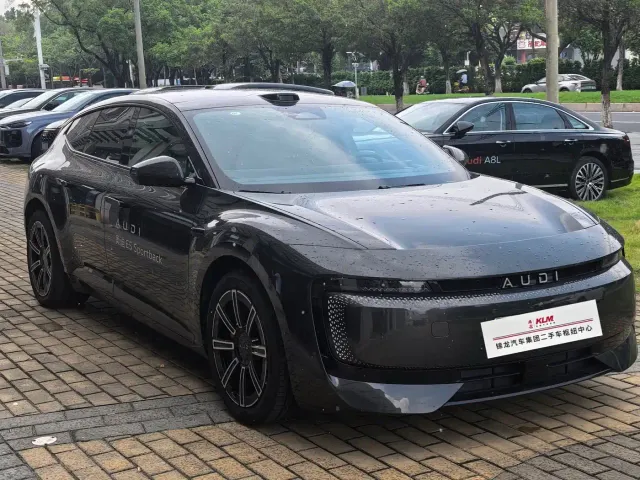 Audi E5 Sportback — Фото автомобиля 3