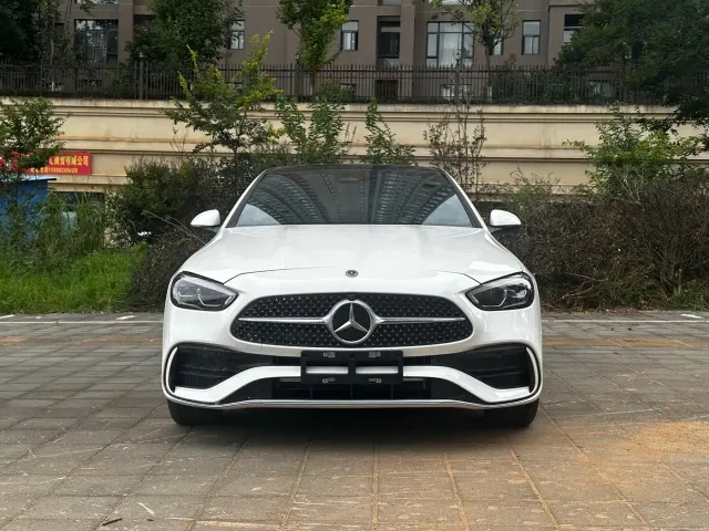 Mercedes-Benz C-Class — Фото автомобиля 3