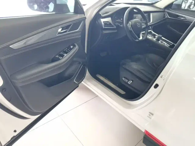 Changan CS85 COUPE — Фото автомобиля 12