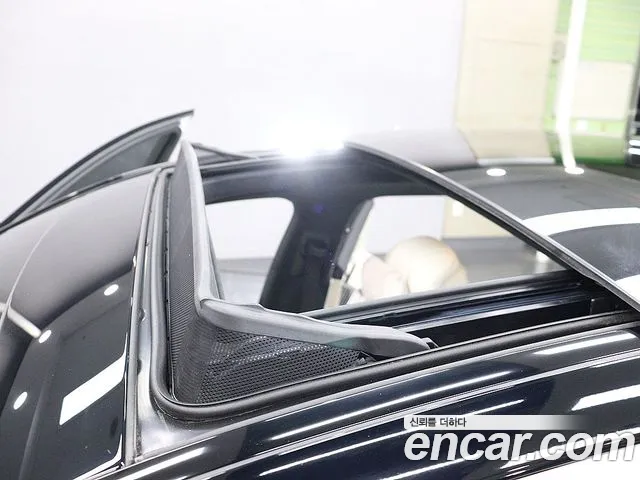 Mercedes-Benz S-Class — Фото автомобиля 11