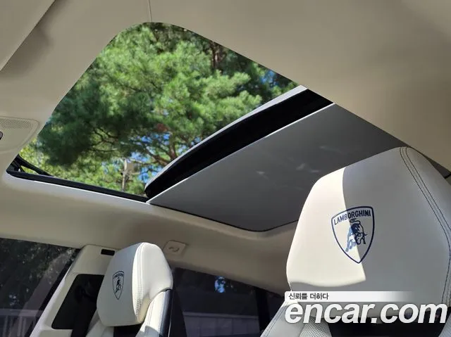 Lamborghini Urus — Фото автомобиля 14