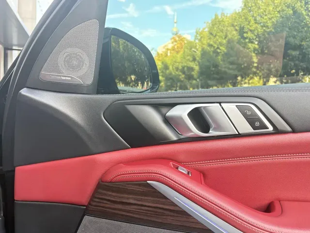BMW X5 — Фото автомобиля 13