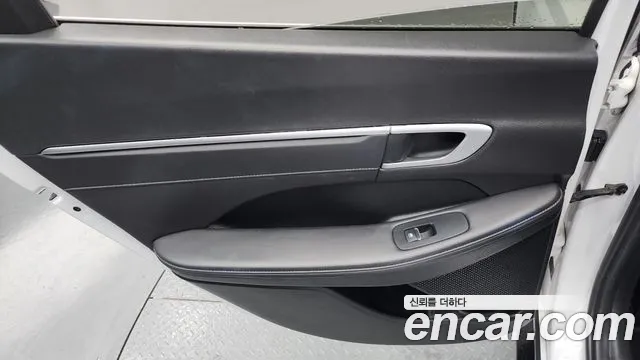 Hyundai Sonata Sonata Edge(DN8) 2.0 LPG(Для проката) — Фото автомобиля 24