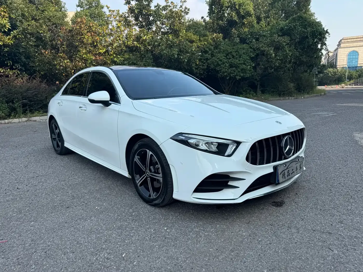 Mercedes-Benz Mercedes-Benz A-Class 2023 A 200 L Fashion — Фото автомобиля 3