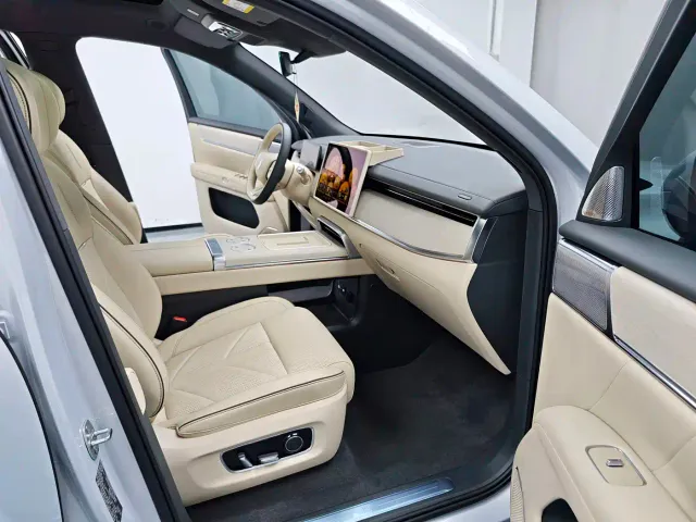 Huajing Baojun S — Фото автомобиля 17