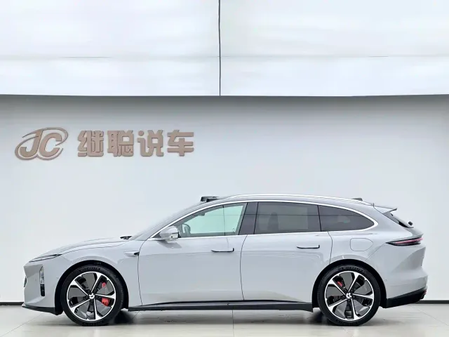 Nio ET5 Touring — Фото автомобиля 6