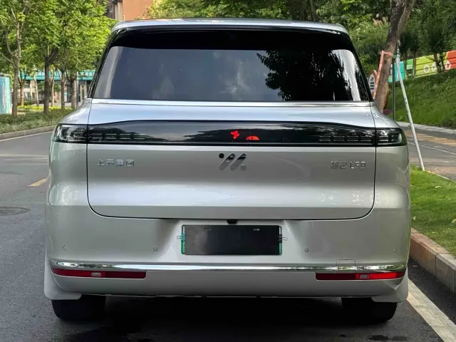 IM Motors LS9 — Фото автомобиля 5