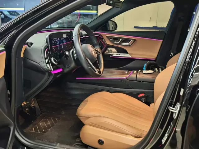 Mercedes-Benz E-Class — Фото автомобиля 4