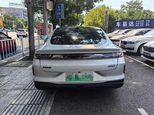 Changan Qiyuan A06 — Фото автомобиля 7