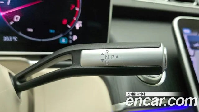 Mercedes-Benz S-Class — Фото автомобиля 19