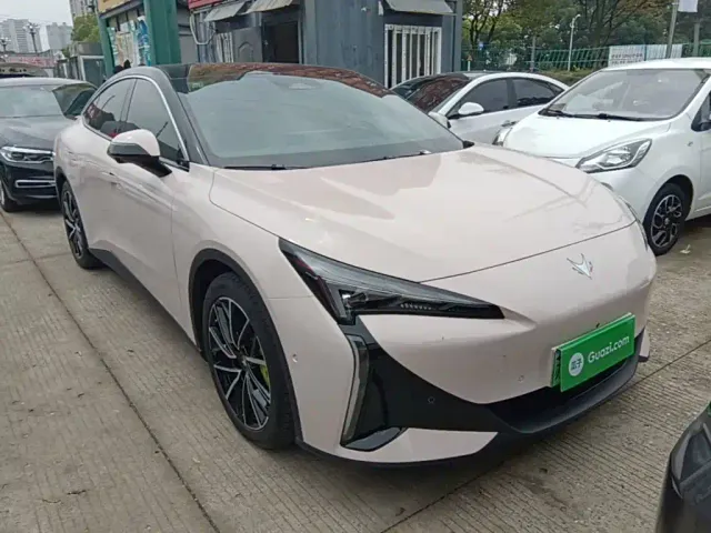 Arcfox Alpha S5 — Фото автомобиля 3