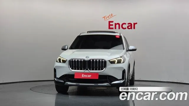 BMW X1 U11 — Фото автомобиля 3
