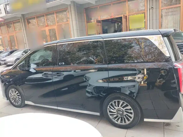 GAC Trumpchi M8 — Фото автомобиля 3