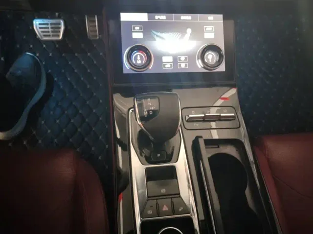 Jetour X70 Plus — Фото автомобиля 13