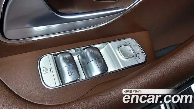 Mercedes-Benz GLE-Class — Фото автомобиля 27