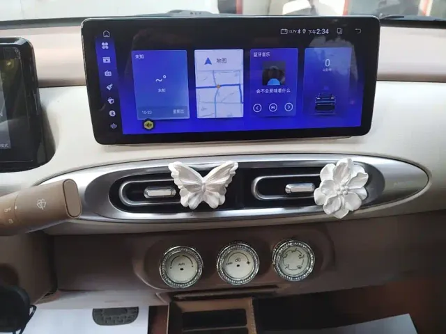 Wuling Hongguang Mini EV — Фото автомобиля 12