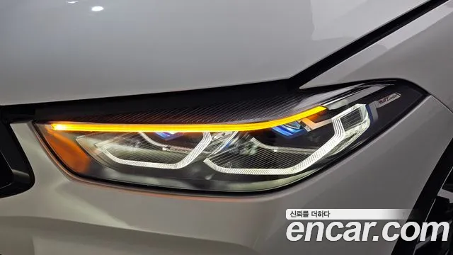 BMW 8 Series G15 — Фото автомобиля 21