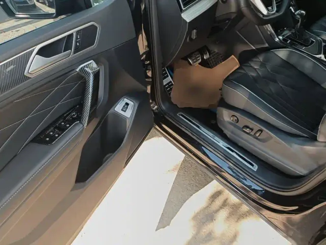 Volkswagen Tiguan L — Фото автомобиля 15