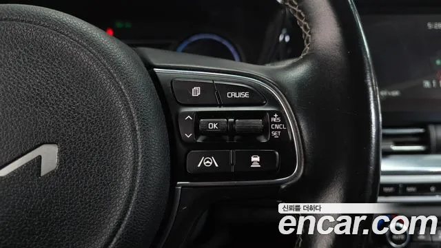 Kia Niro — Фото автомобиля 14