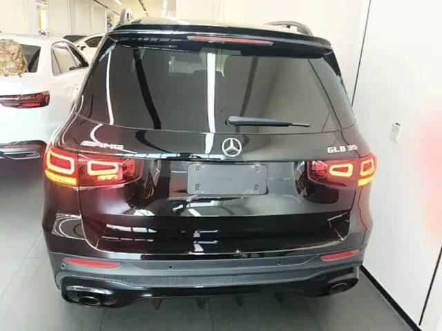 Mercedes-Benz GLB AMG — Фото автомобиля 5