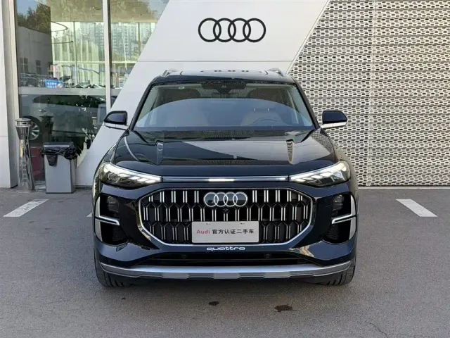 Audi Q6 — Фото автомобиля 2