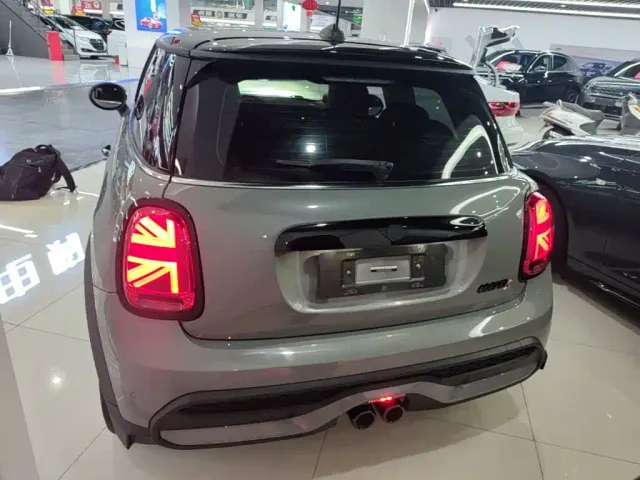 MINI Hatch — Фото автомобиля 4