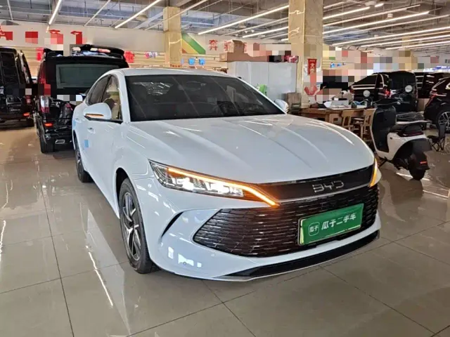 BYD Qin L — Фото автомобиля 3