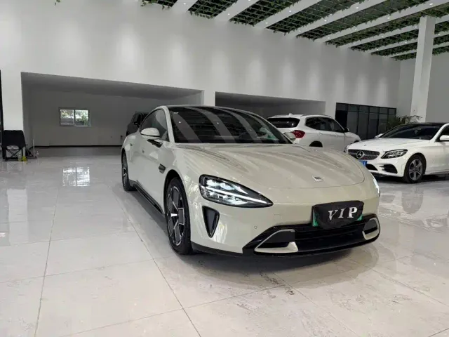Xiaomi SU7 — Фото автомобиля 3
