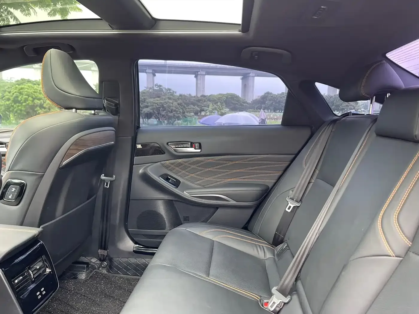 Toyota Avalon 2024 Hybrid 2.0L Luxury Edition — Фото автомобиля 27