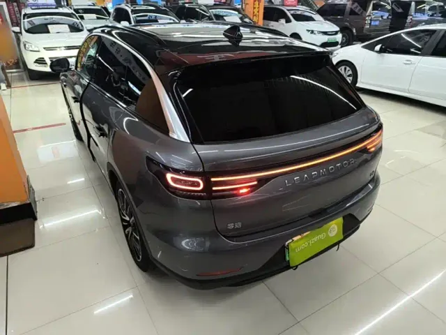 Leapmotor C11 — Фото автомобиля 4