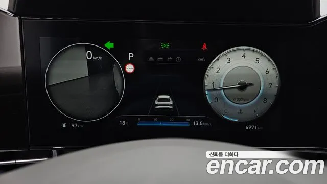 Hyundai Avante CN7 — Фото автомобиля 11