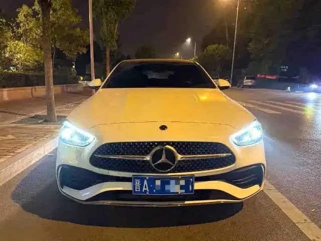 Mercedes-Benz C-Class — Фото автомобиля 2
