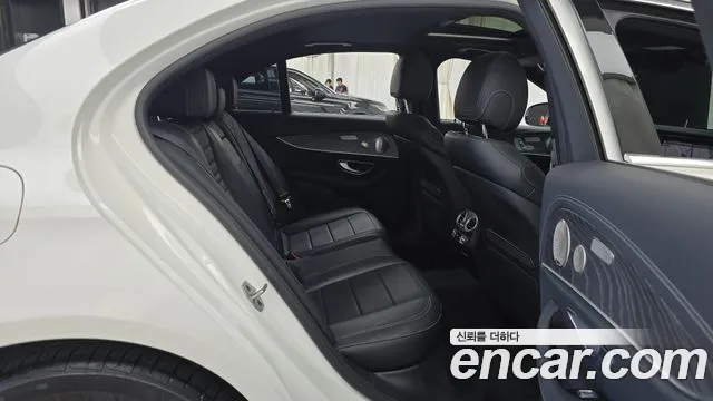 Mercedes-Benz E-Class W213 — Фото автомобиля 12