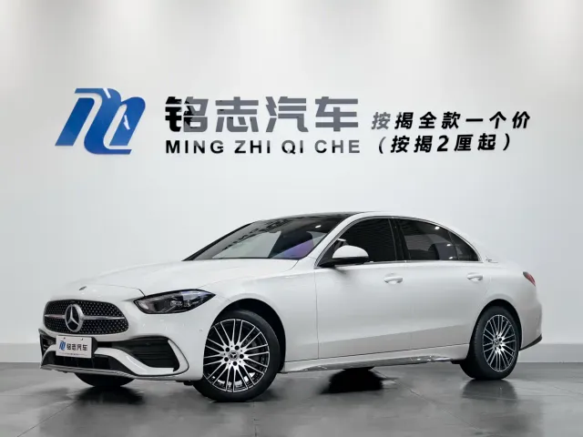 Фотография автомобиля — Mercedes-Benz C-Class