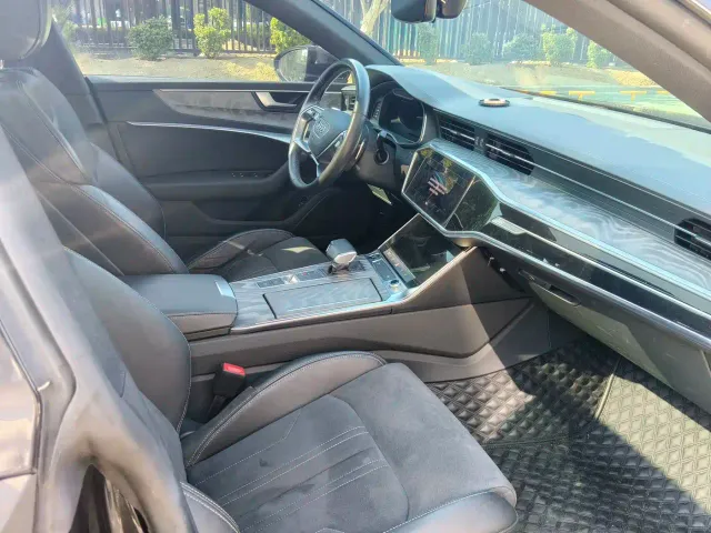 Audi A7L — Фото автомобиля 7