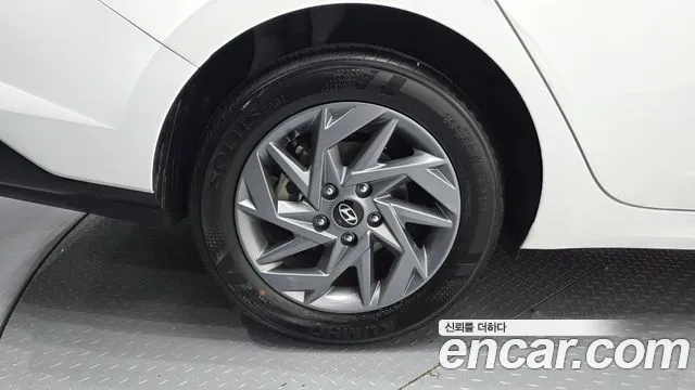 Hyundai Avante CN7 — Фото автомобиля 5