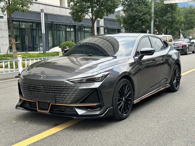 Фотография автомобиля — Changan UNI-V