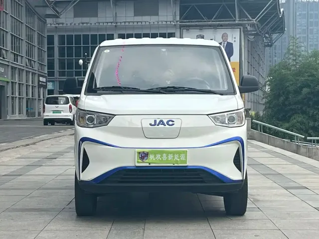 JAC Motors Blue Cat 2023 M1 Gotion High-Tech 40.55kWh Elite Edition — Фото автомобиля 2