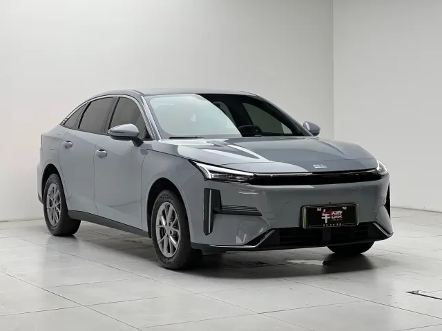 Geely Galaxy L6 — Фото автомобиля 3