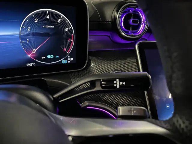 Mercedes-Benz C-Class — Фото автомобиля 12