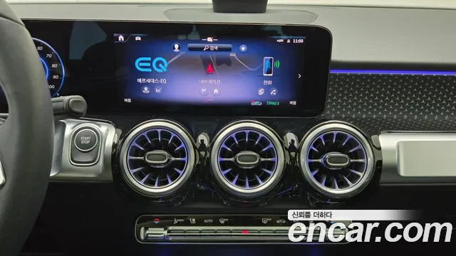 Mercedes-Benz EQB — Фото автомобиля 16