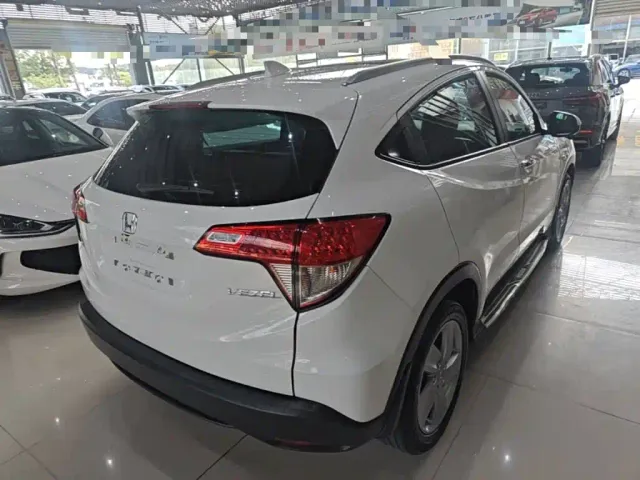 Honda Vezel — Фото автомобиля 6