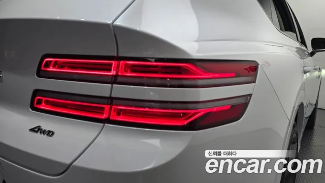 Genesis GV80 — Фото автомобиля 8