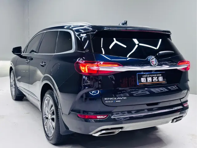 Buick Enclave — Фото автомобиля 3