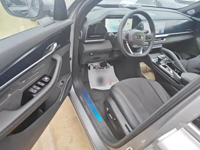 Geely Xingyue L — Фото автомобиля 12