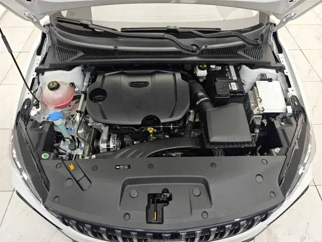 Geely Binrui — Фото автомобиля 10